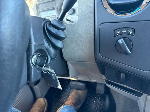 Used 2009 Ford F250 XLT image 20