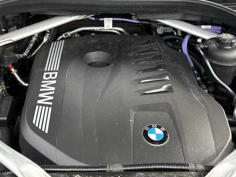 Used 2025 BMW X5 xDrive40i w/ M Sport Package image 13