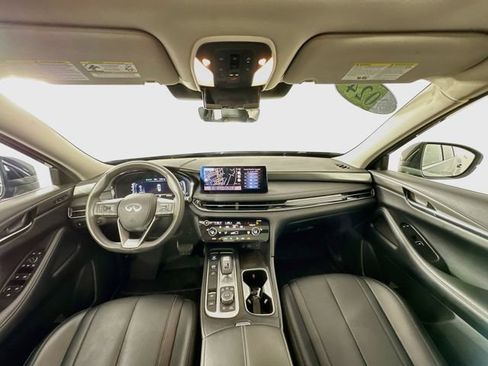 Used 2024 INFINITI QX60 Luxe AWD/4WD image 3