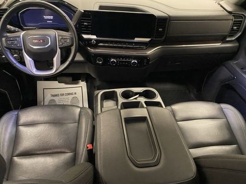 Used 2024 GMC Sierra 1500 SLT AWD/4WD image 2