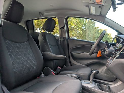 Used 2022 Chevrolet Spark LT FWD image 18
