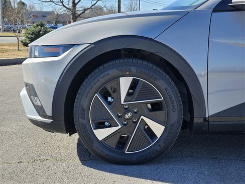 New 2026 Hyundai Ioniq 5 SEL image 10