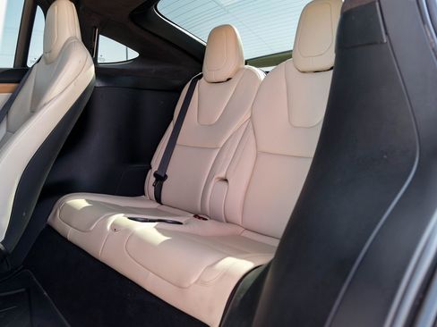 Used 2021 Tesla Model X Long Range image 45