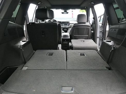 Used 2020 Cadillac XT6 Premium Luxury image 15