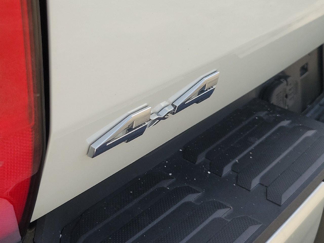 Used 2026 Toyota Tundra Limited AWD/4WD image 7