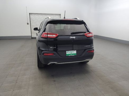 Used 2018 Jeep Cherokee Limited image 6