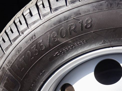 Used 2025 Chevrolet Silverado 3500 LT w/ Convenience Package image 49