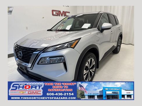 Used 2023 Nissan Rogue SV image 1