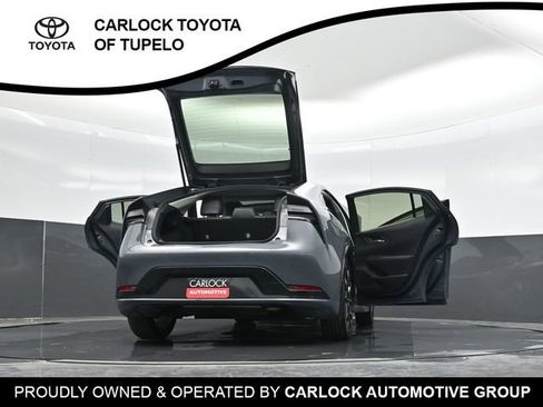 Used 2025 Toyota Prius Plug-In Hybrid FWD image 57