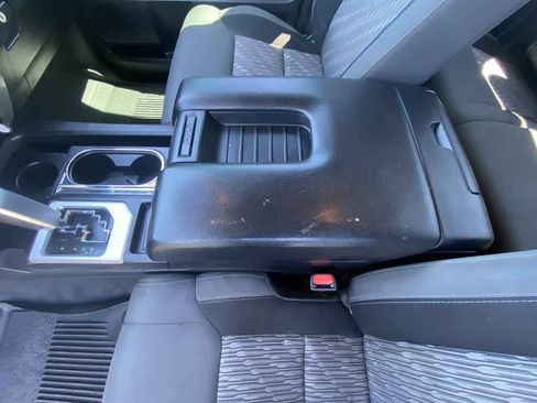 Used 2021 Toyota Tundra SR5 w/ SR5 Upgrade Package AWD/4WD image 21