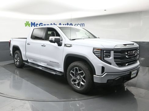 New 2026 GMC Sierra 1500 SLT w/ SLT Premium Plus Package AWD/4WD image 2