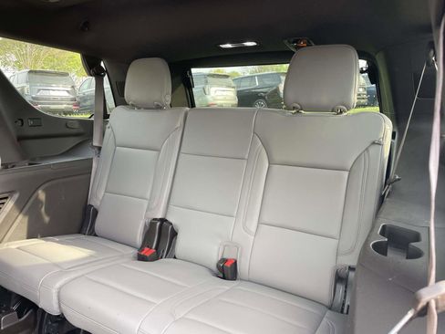 Used 2023 Chevrolet Tahoe Z71 w/ Luxury Package image 16