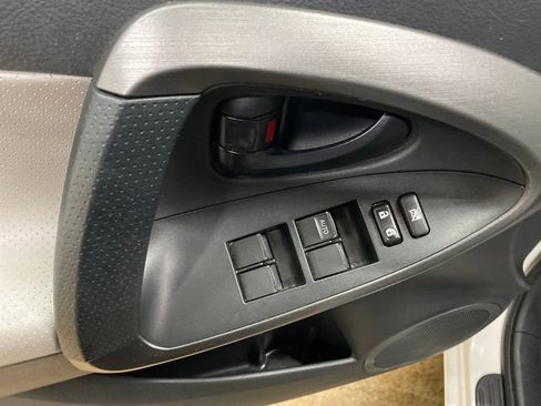 Used 2012 Toyota RAV4 Limited w/ Premium Plus Value Pkg AWD/4WD image 10