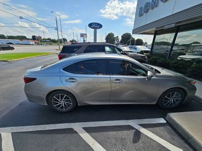 Used 2016 Lexus ES 350 w/ Luxury Package w/Wood Trim