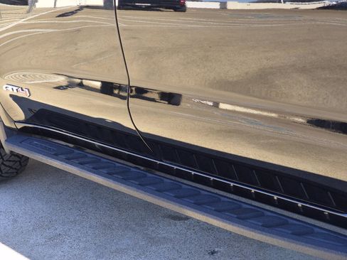 Used 2022 GMC Sierra 1500 AT4 w/ AT4 Preferred Package image 10