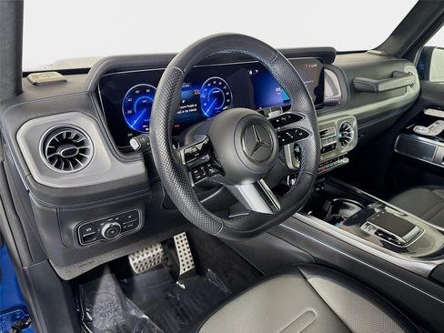 Used 2025 Mercedes-Benz G 580 w/ EQ Technology image 9