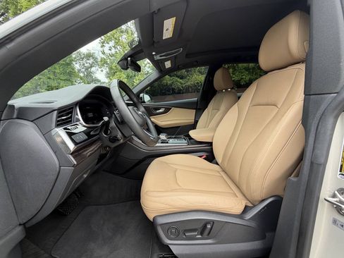 Used 2022 Audi Q8 Premium Plus AWD/4WD image 4