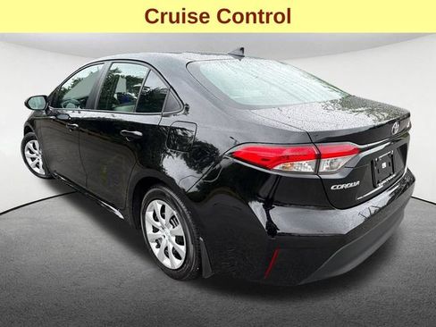 Used 2025 Toyota Corolla LE FWD image 10