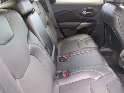 Certified 2022 Jeep Cherokee Limited image 18