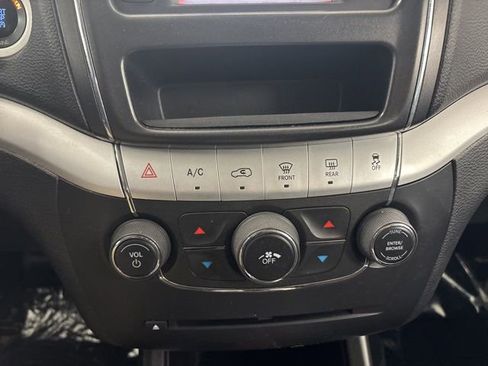 Used 2014 Dodge Journey SXT w/ Flexible Seating Group image 36