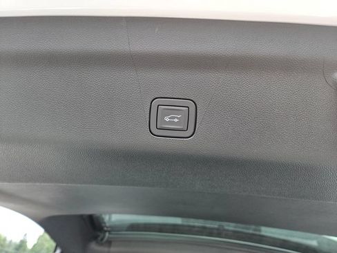 New 2026 GMC Yukon XL Elevation w/ Elevation Premium Package AWD/4WD image 15