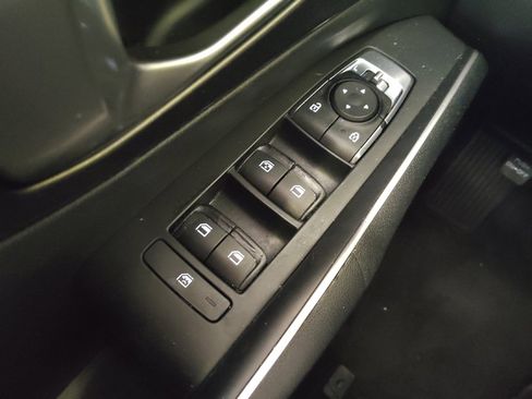 Used 2022 Kia Sorento LX FWD image 27