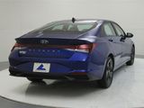 Used 2022 Hyundai Elantra SEL w/ Convenience Package image 6