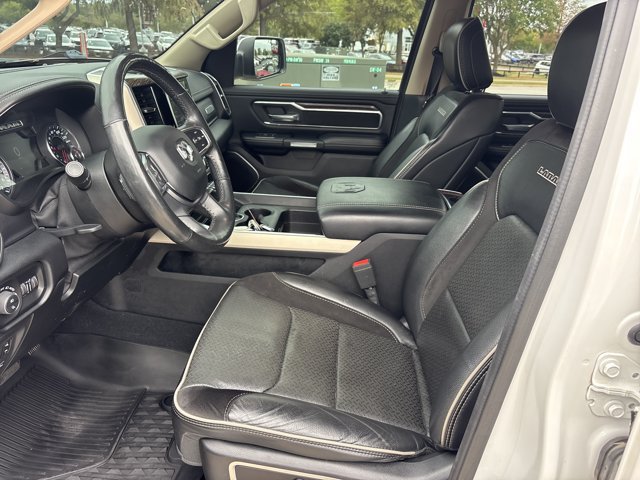 Used 2019 RAM 1500 Laramie AWD/4WD image 17