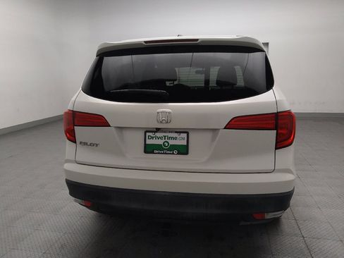 Used 2017 Honda Pilot EX image 7