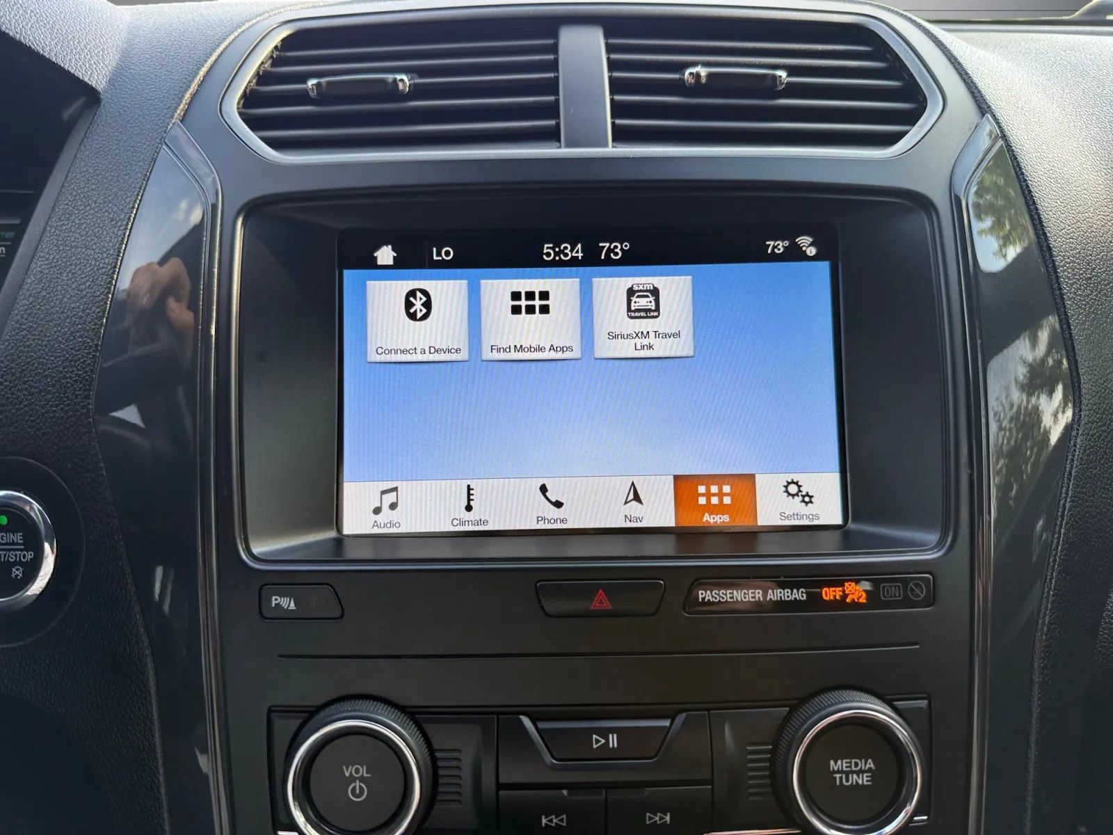 Used 2019 Ford Explorer XLT w/ Equipment Group 202A AWD/4WD image 33