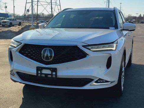Used 2023 Acura MDX SH-AWD w/ Advance Package image 7
