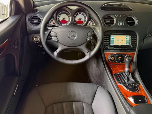 Used 2005 Mercedes-Benz SL 65 AMG image 33