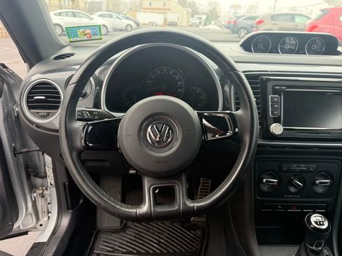 Used 2012 Volkswagen Beetle 2.0T image 20