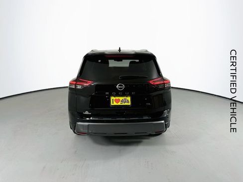 Certified 2024 Nissan Rogue SL w/ SL Premium Package FWD image 8
