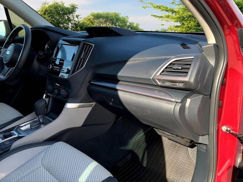 Used 2024 Subaru Forester Premium image 26