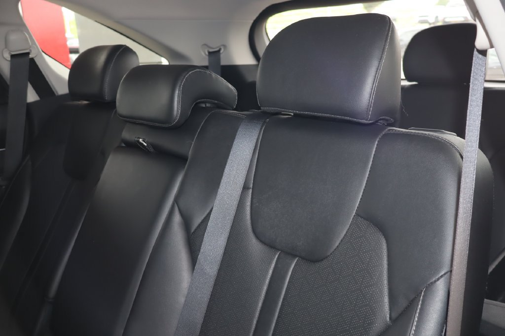 Used 2022 Kia Sorento S w/ Panoramic Sunroof Package AWD/4WD image 37
