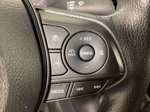 Used 2023 Toyota Corolla LE FWD image 21