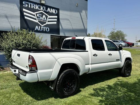 Used 2015 Toyota Tacoma 4x4 Double Cab w/ SR5 Package image 7