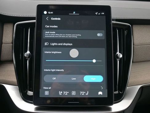 New 2026 Volvo XC90 B6 Ultra w/ Protection Package Premier image 17