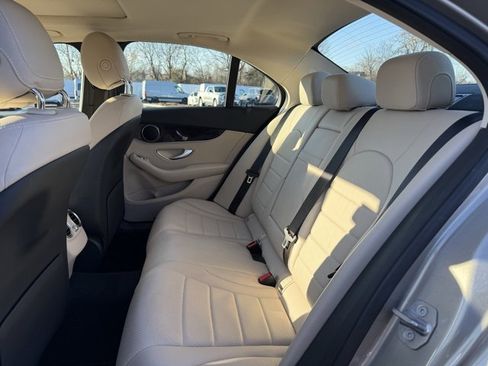 Used 2019 Mercedes-Benz C 300 4MATIC Sedan image 17