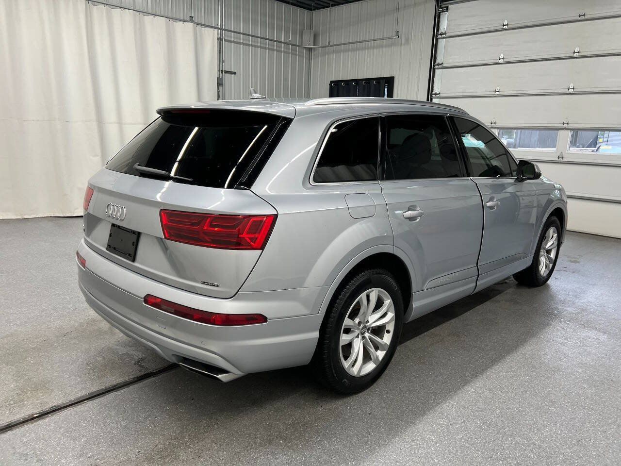 Used 2019 Audi Q7 2.0T Premium AWD/4WD image 4
