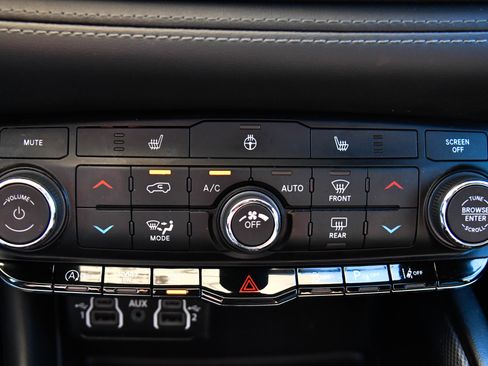 Used 2022 Dodge Durango GT AWD/4WD image 27