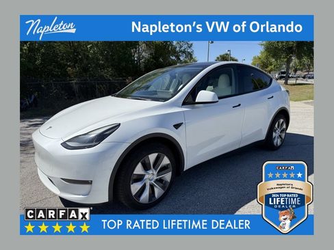 Used 2022 Tesla Model Y Long Range image 1