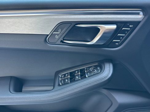 New 2026 Porsche Macan AWD/4WD image 12