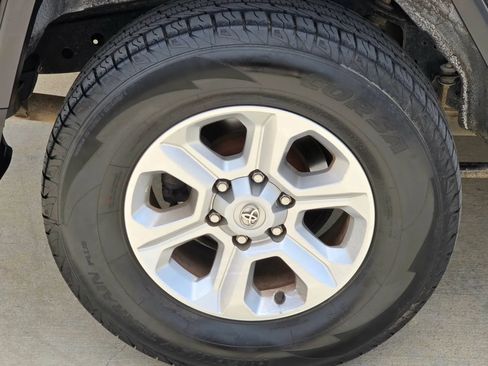 Used 2007 Toyota FJ Cruiser 2WD image 27