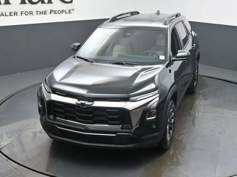 New 2026 Chevrolet Equinox ACTIV w/ Convenience Package III FWD image 24