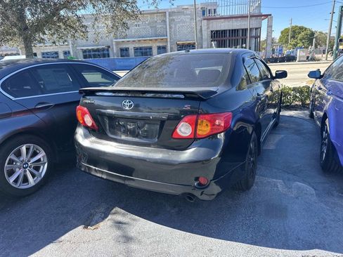 Used 2010 Toyota Corolla S image 3