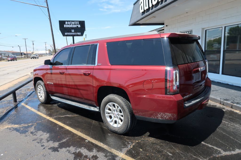 Used 2017 GMC Yukon XL SLT w/ Open Road Package AWD/4WD image 5