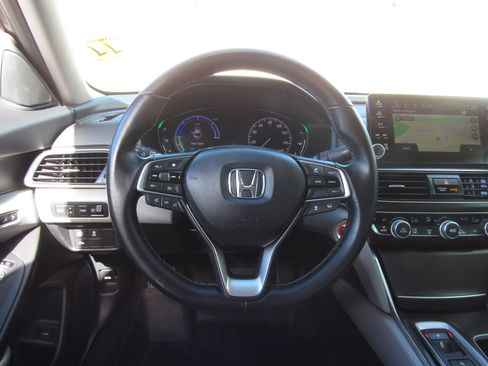 Certified 2020 Honda Accord Touring image 24