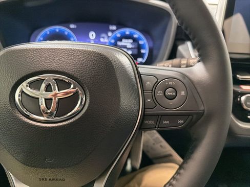 Used 2026 Toyota Corolla Cross XLE w/ Convenience Package image 25